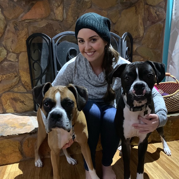 Meet your Posher, Jessica - Picture 3 of 6